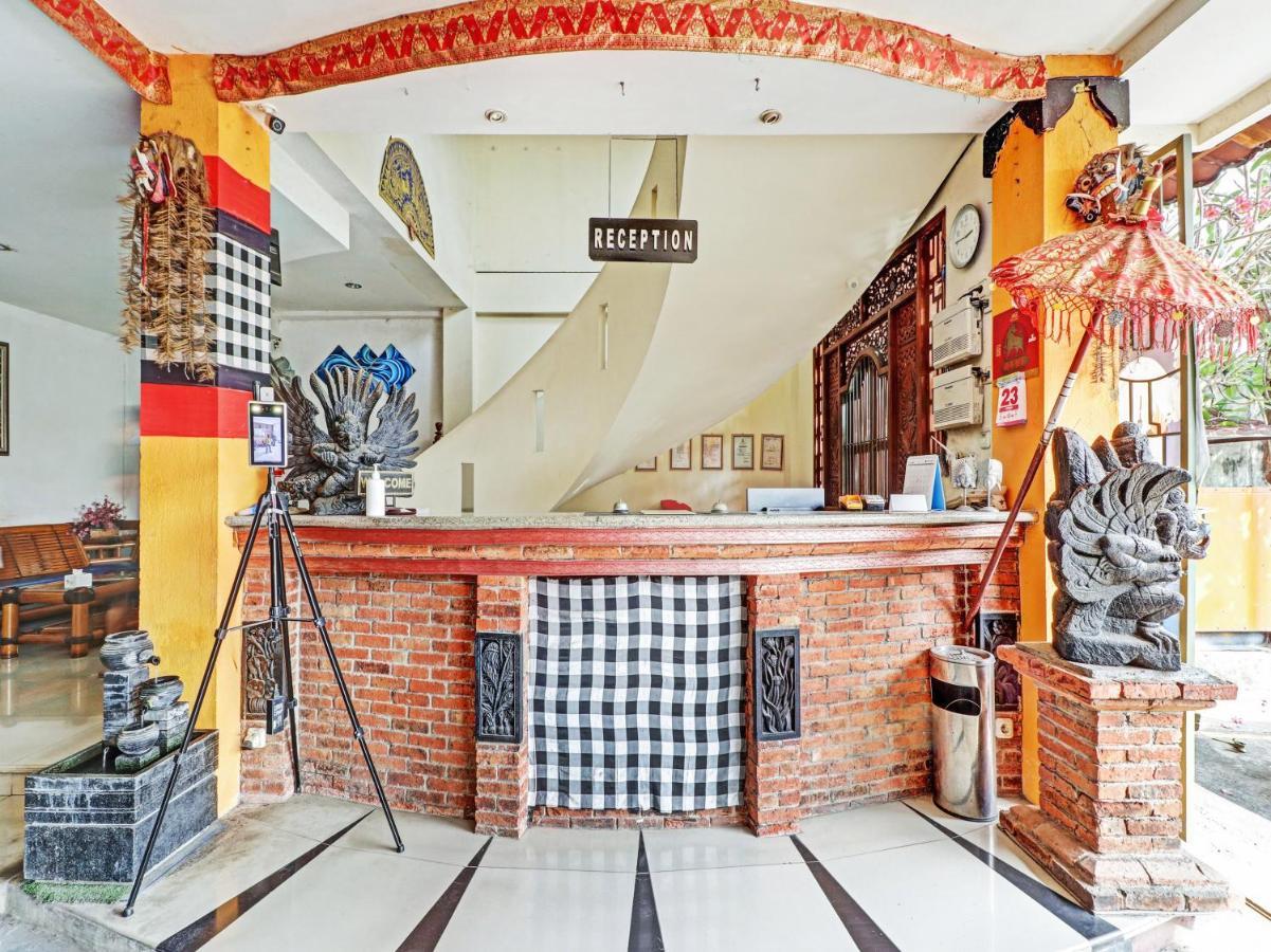 OYO 90408 Hotel Horton Cirebon Buitenkant foto