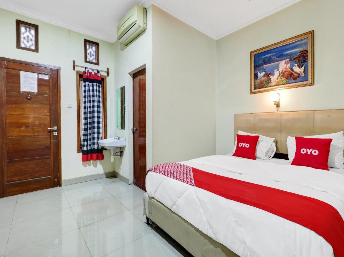 OYO 90408 Hotel Horton Cirebon Buitenkant foto